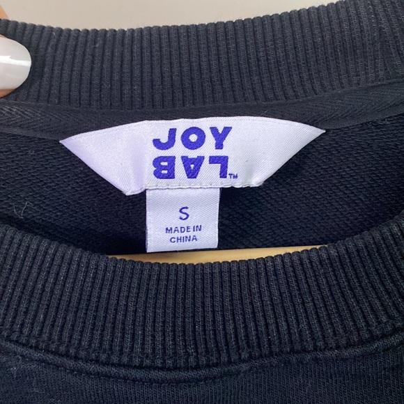 Long Sleeved Athletic Crop - Picture 2 of 3